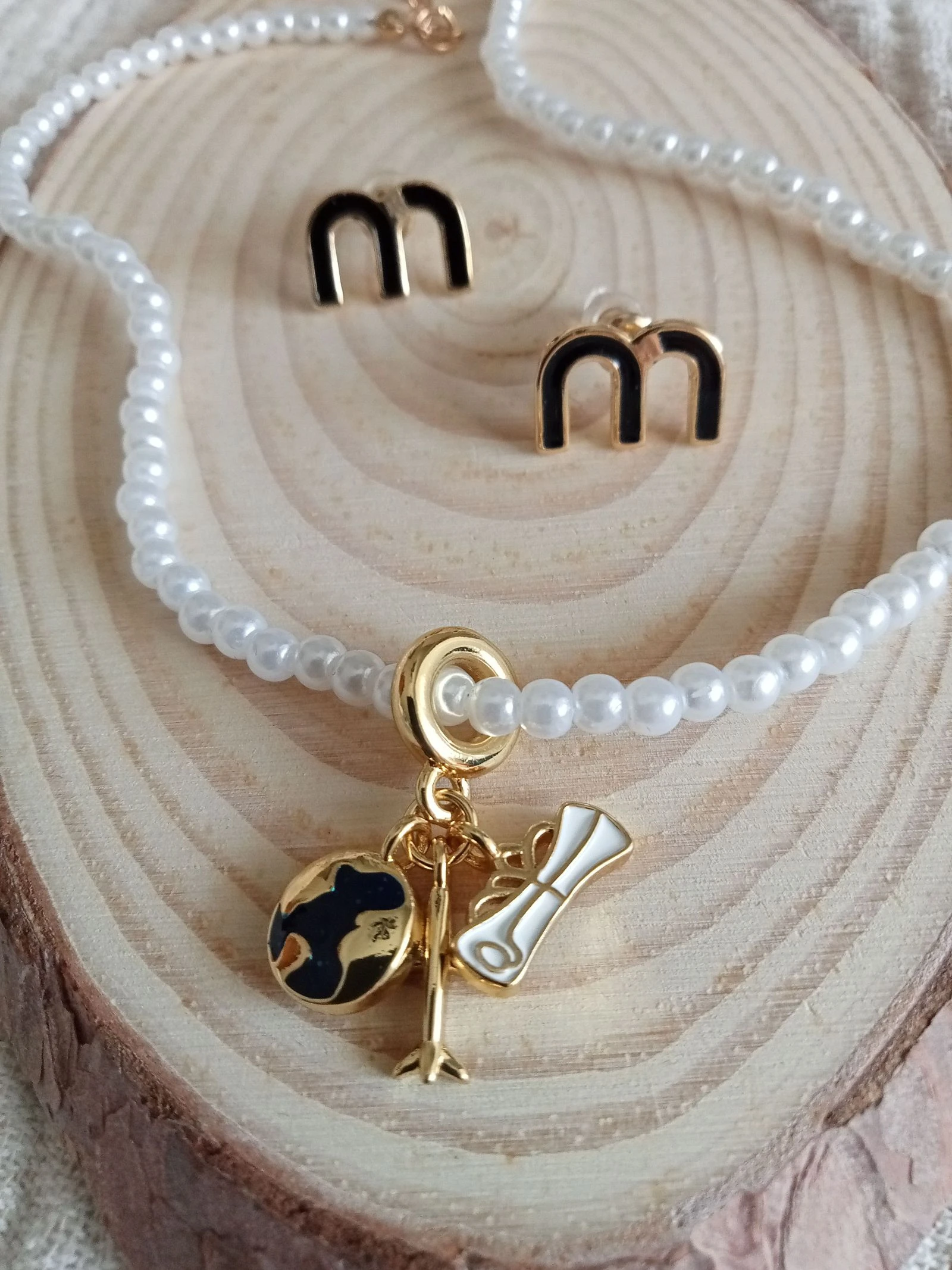 Earrings and necklace set – photo 2